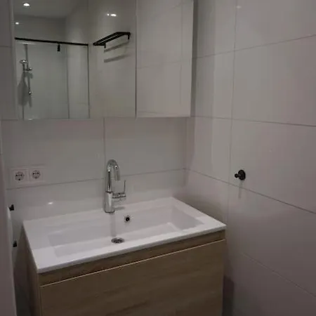 Zen Apartment *